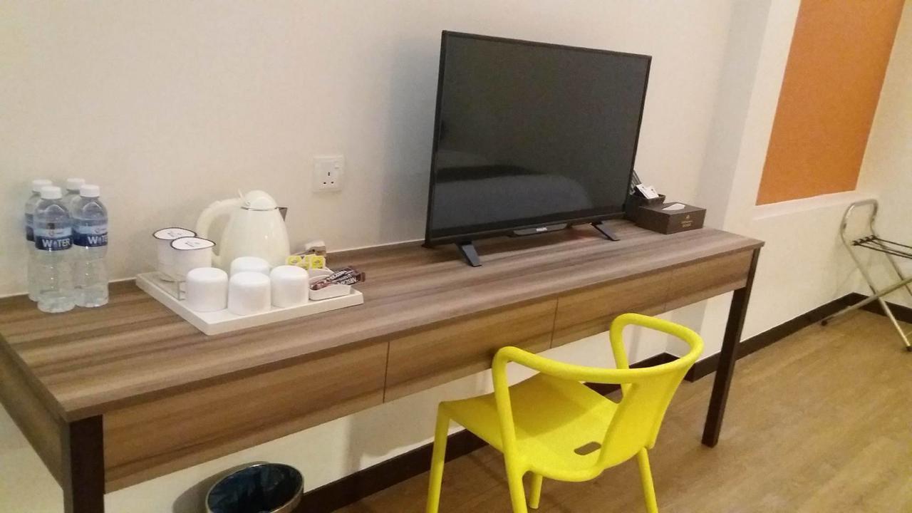 Memoire Hornbill Hotel Кучинг Экстерьер фото